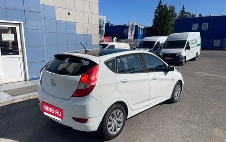 Hyundai Solaris II рестайлинг, 2011 год, 450 000 рублей, 4 фотография
