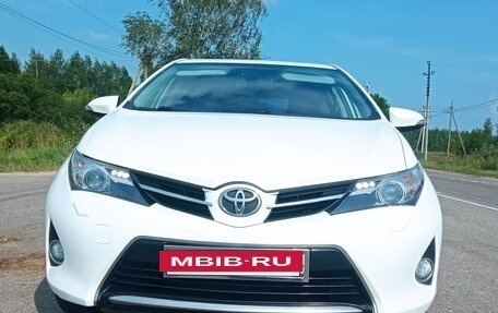 Toyota Auris II, 2014 год, 980 000 рублей, 7 фотография