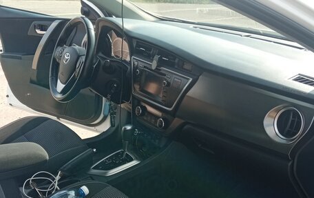 Toyota Auris II, 2014 год, 980 000 рублей, 15 фотография