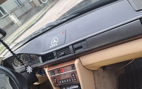 Mercedes-Benz W124, 1990 год, 240 000 рублей, 6 фотография