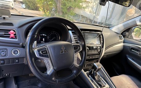 Mitsubishi Pajero Sport III рестайлинг, 2019 год, 3 100 000 рублей, 7 фотография