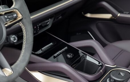Porsche Cayenne III, 2025 год, 29 400 000 рублей, 17 фотография