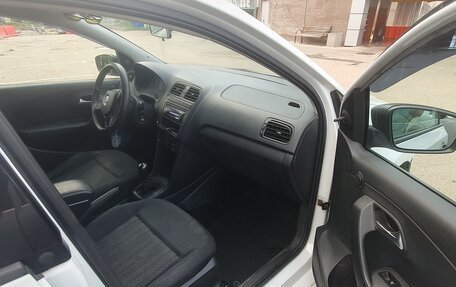 Volkswagen Polo VI (EU Market), 2018 год, 1 300 000 рублей, 6 фотография