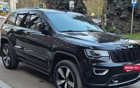 Jeep Grand Cherokee, 2018 год, 4 100 000 рублей, 10 фотография