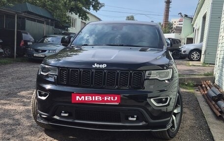 Jeep Grand Cherokee, 2018 год, 4 100 000 рублей, 5 фотография