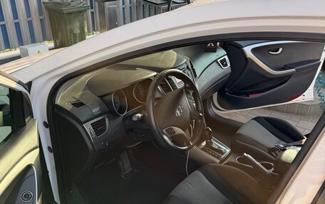 Hyundai i30 II рестайлинг, 2013 год, 890 000 рублей, 5 фотография