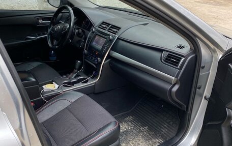 Toyota Camry, 2016 год, 2 050 000 рублей, 18 фотография