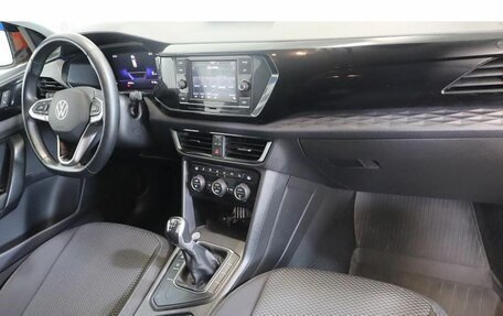 Volkswagen Taos, 2021 год, 1 999 000 рублей, 5 фотография