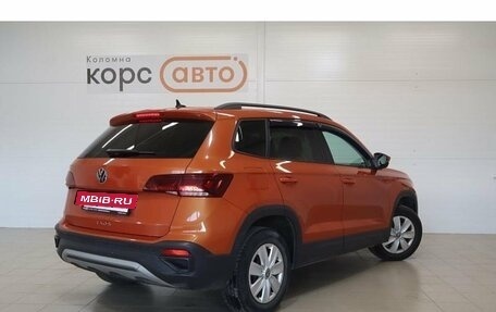Volkswagen Taos, 2021 год, 1 999 000 рублей, 3 фотография