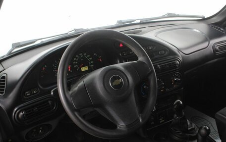 Chevrolet Niva I рестайлинг, 2015 год, 555 000 рублей, 16 фотография