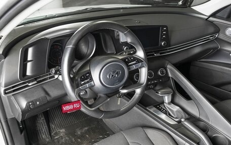 Hyundai Elantra, 2023 год, 2 236 600 рублей, 3 фотография