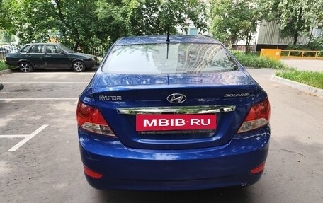 Hyundai Solaris II рестайлинг, 2013 год, 800 000 рублей, 2 фотография