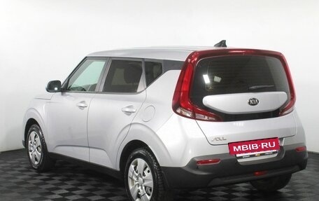 KIA Soul II рестайлинг, 2019 год, 1 568 000 рублей, 8 фотография