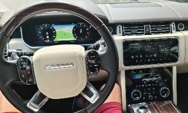 Land Rover Range Rover IV рестайлинг, 2019 год, 9 850 000 рублей, 7 фотография