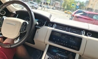 Land Rover Range Rover IV рестайлинг, 2019 год, 9 850 000 рублей, 9 фотография