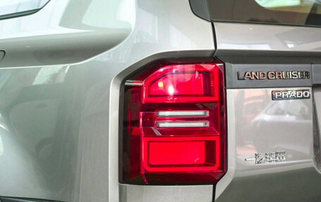 Toyota Land Cruiser Prado, 2025 год, 7 245 000 рублей, 6 фотография