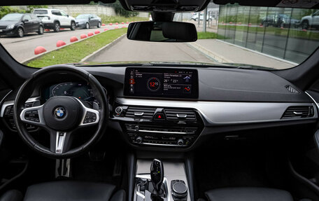 BMW 5 серия, 2021 год, 4 450 000 рублей, 10 фотография