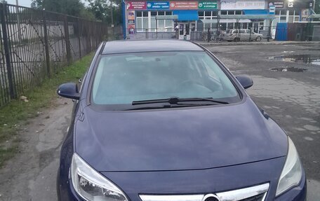 Opel Astra J, 2011 год, 750 000 рублей, 2 фотография