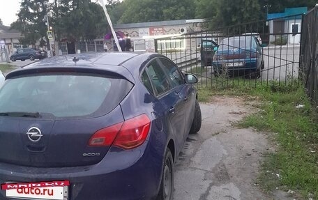 Opel Astra J, 2011 год, 750 000 рублей, 5 фотография