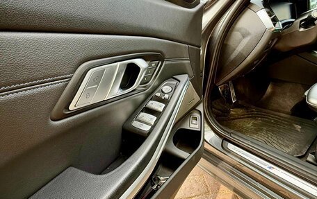 BMW 3 серия, 2020 год, 2 950 000 рублей, 23 фотография