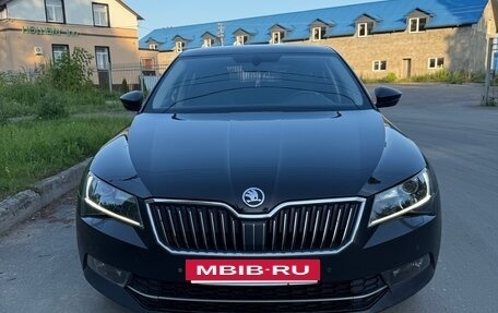 Skoda Superb III рестайлинг, 2017 год, 1 650 000 рублей, 2 фотография