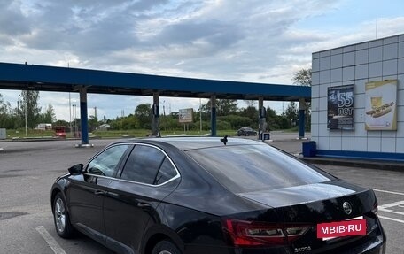 Skoda Superb III рестайлинг, 2017 год, 1 650 000 рублей, 10 фотография