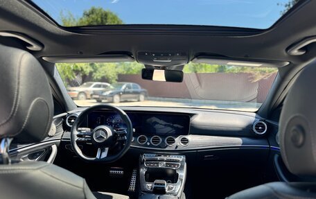 Mercedes-Benz E-Класс, 2017 год, 3 500 000 рублей, 17 фотография