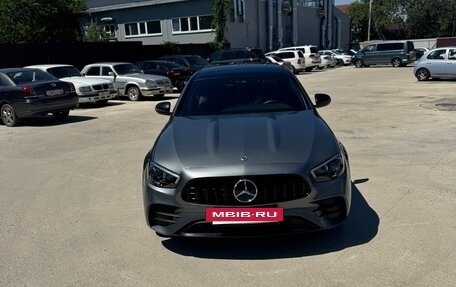 Mercedes-Benz E-Класс, 2017 год, 3 500 000 рублей, 26 фотография