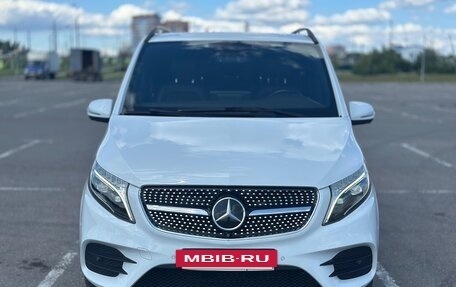 Mercedes-Benz V-Класс, 2018 год, 5 200 000 рублей, 2 фотография