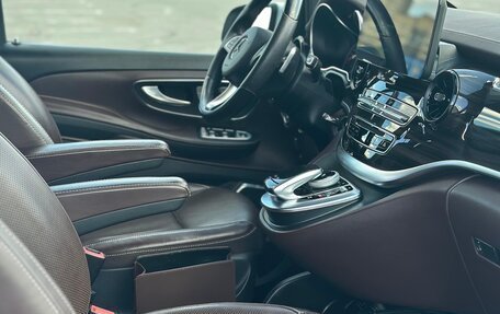 Mercedes-Benz V-Класс, 2018 год, 5 200 000 рублей, 18 фотография