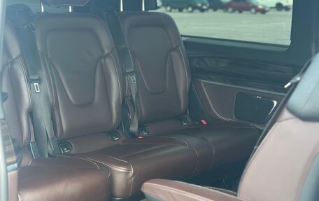 Mercedes-Benz V-Класс, 2018 год, 5 200 000 рублей, 12 фотография