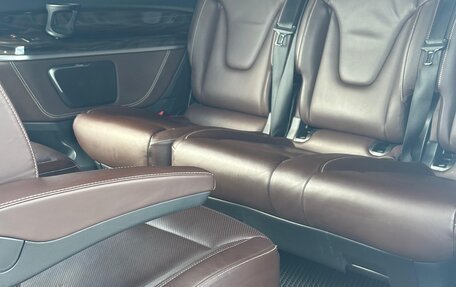 Mercedes-Benz V-Класс, 2018 год, 5 200 000 рублей, 13 фотография