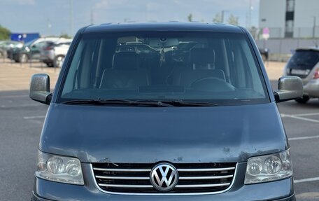 Volkswagen Multivan T5, 2004 год, 1 350 000 рублей, 2 фотография