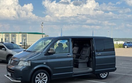Volkswagen Multivan T5, 2004 год, 1 350 000 рублей, 8 фотография