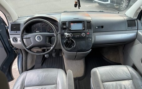 Volkswagen Multivan T5, 2004 год, 1 350 000 рублей, 9 фотография