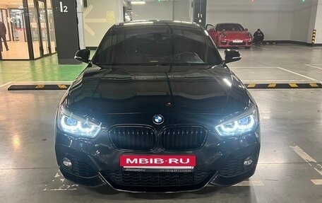 BMW 1 серия, 2018 год, 1 990 000 рублей, 8 фотография