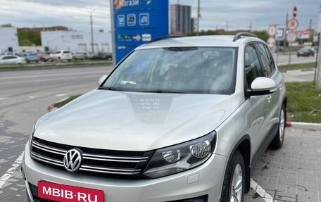 Volkswagen Tiguan I, 2011 год, 1 280 000 рублей, 3 фотография