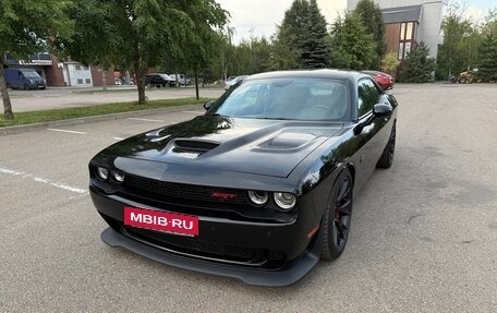 Dodge Challenger III рестайлинг 2, 2014 год, 5 700 000 рублей, 4 фотография