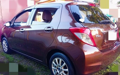 Toyota Vitz, 2012 год, 700 000 рублей, 4 фотография