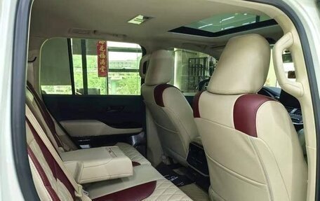 Toyota Land Cruiser, 2022 год, 7 850 000 рублей, 9 фотография