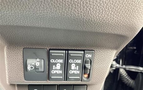 Honda Freed II, 2022 год, 1 338 000 рублей, 9 фотография