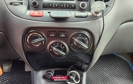 KIA Rio II, 2010 год, 600 000 рублей, 12 фотография