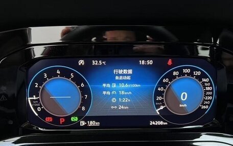 Volkswagen Golf VIII, 2022 год, 1 990 000 рублей, 7 фотография