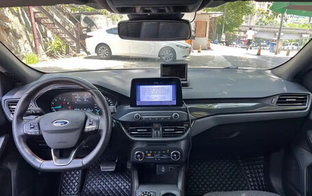 Ford Focus IV, 2021 год, 1 230 000 рублей, 10 фотография