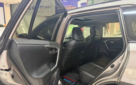 Toyota RAV4, 2022 год, 2 040 027 рублей, 19 фотография