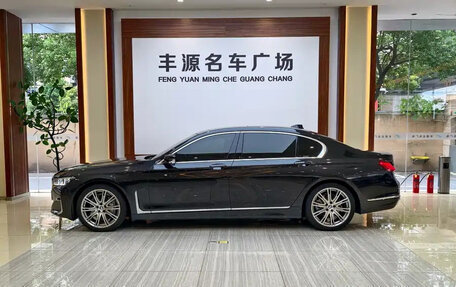 BMW 7 серия, 2022 год, 8 350 000 рублей, 28 фотография
