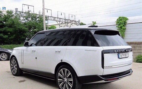 Land Rover Range Rover IV рестайлинг, 2022 год, 17 140 000 рублей, 2 фотография