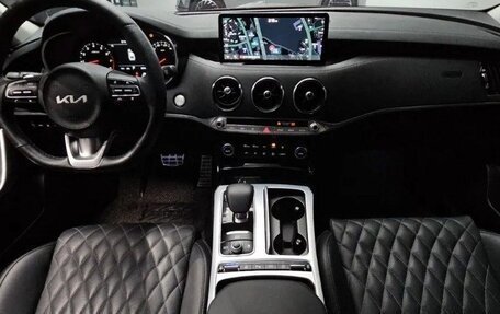 KIA Stinger I, 2020 год, 2 565 000 рублей, 7 фотография