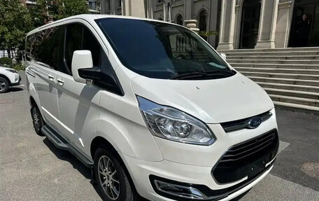 Ford Tourneo Custom I рестайлинг, 2020 год, 2 285 000 рублей, 6 фотография