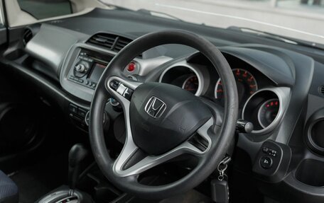 Honda Fit III, 2010 год, 805 000 рублей, 11 фотография